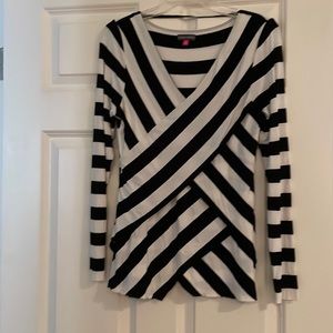 Vince Camuto top